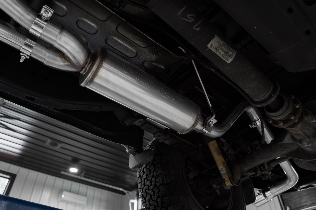 MBRP S5407304 - 2022-Up Nissan Frontier 3.8L T304 2.5 Inch Cat-Back 3 Inch Single Rear Exit Armor Pro Series MBRP