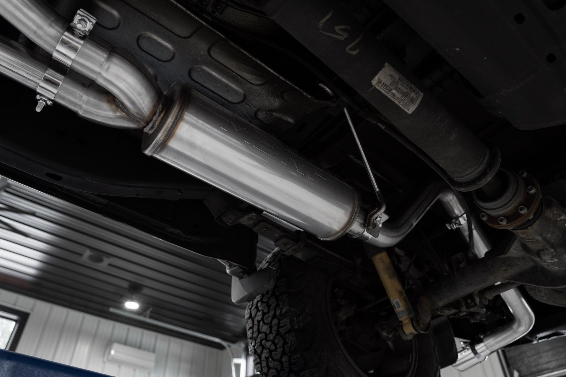 MBRP S5407AL - 2022-Up Nissan Frontier 3.8L Aluminized Steel 2.5 Inch Cat-Back 3 Inch Single Rear Exit Armor Lite Series MBRP