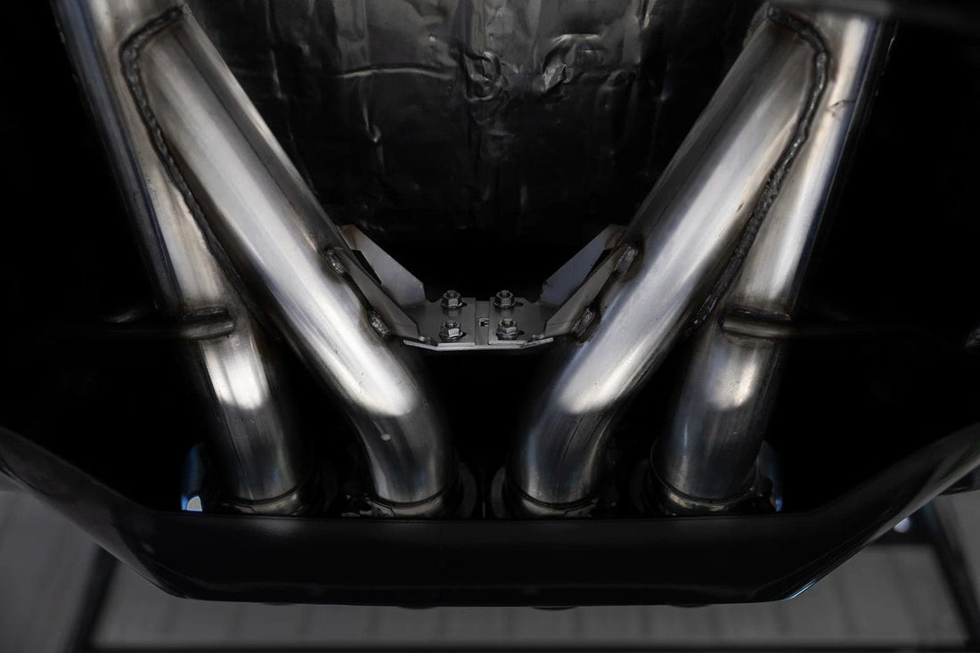 MBRP MBRP S70083CF Exhaust System Kit