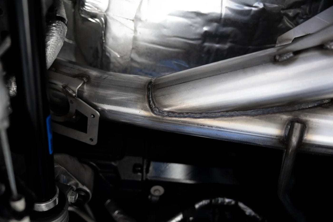 MBRP MBRP S70083CF Exhaust System Kit