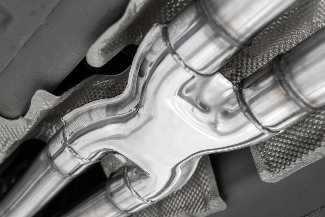 MBRP S71113CF T304 Stainless Steel 2.5 Inch Cat Back Dual Rear Exit Carbon Fiber Tips Exhaust System