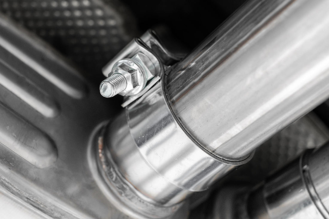 MBRP S71113CF T304 Stainless Steel 2.5 Inch Cat Back Dual Rear Exit Carbon Fiber Tips Exhaust System