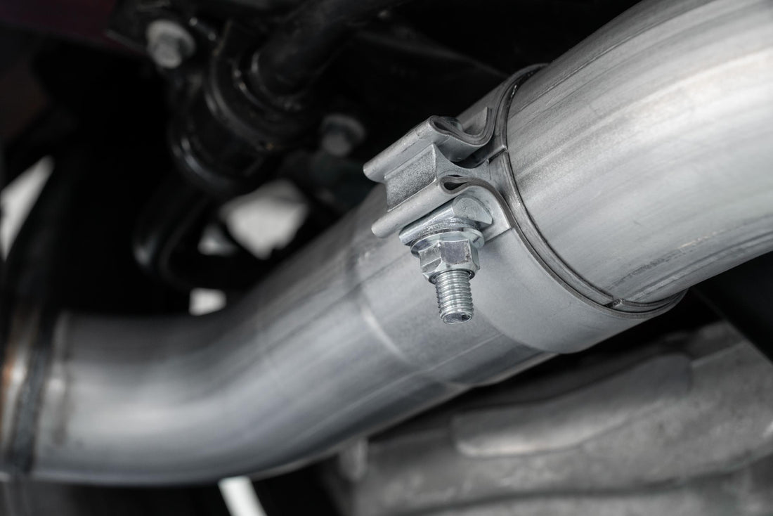 MBRP S72053CF T304 Stainless Steel 3 Inch Cat-Back Dual Rear Quad Carbon Fiber Tips Street Version