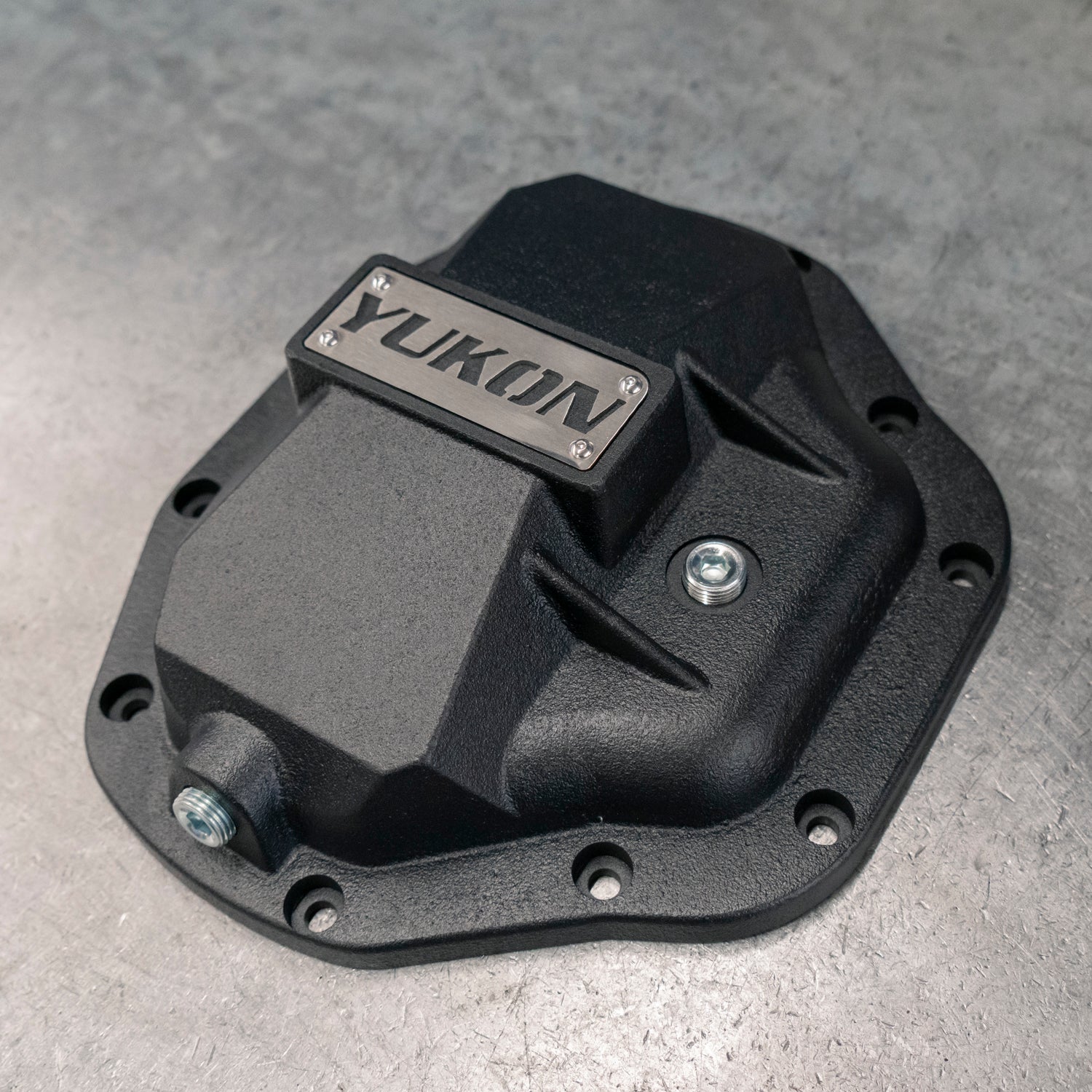 Yukon Gear and Axle YHCC-D80 - Yukon Hardcore Diff Cover for Dana 80 Rear Differential