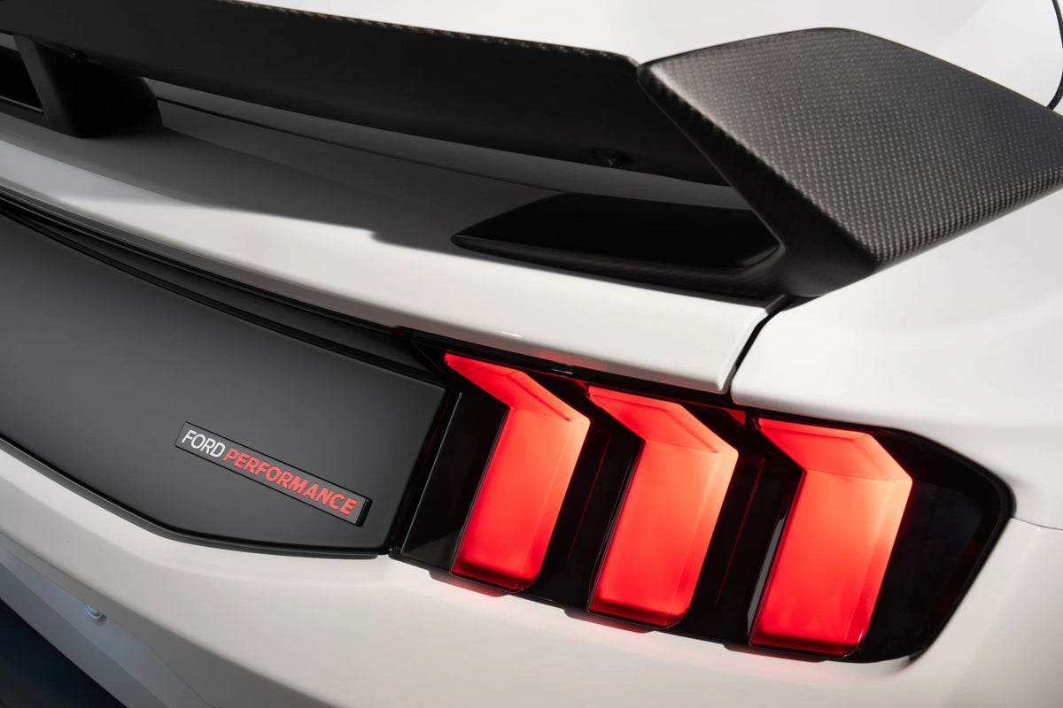 Ford Performance M-1447-FP Grille / Fender Vent / Body Badge Kit