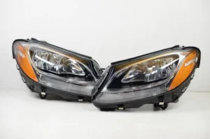 MercedesBenzC300HeadlampHeadlightHalogenLeftLHOEM1518A2059066902-1_1200x1200